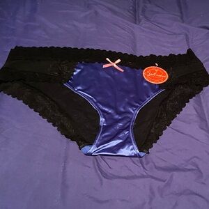 Splendies Size 4X NWT Blue and Black Lace Panty